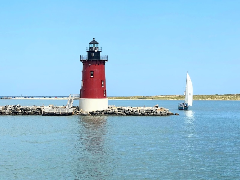 eastendlighthouse.jpg